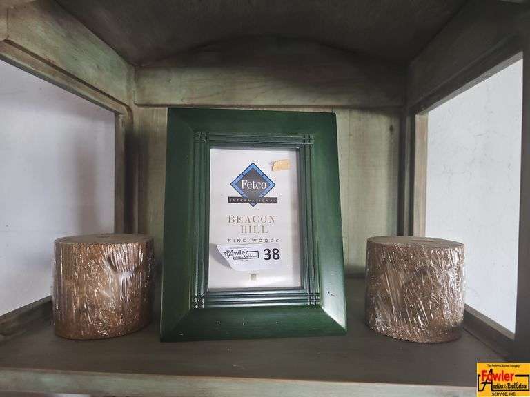 Fetco International Beacon Hill Fine Woods Frame image