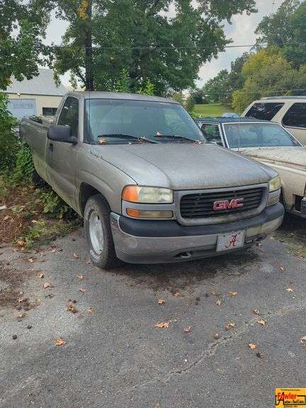 GMC Pickup Truck; VIN 1GTEC14W3YE127390 image