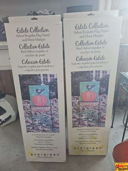 Evergreen Estate Collection Arbor Flag Stand and Door Hanger Set image