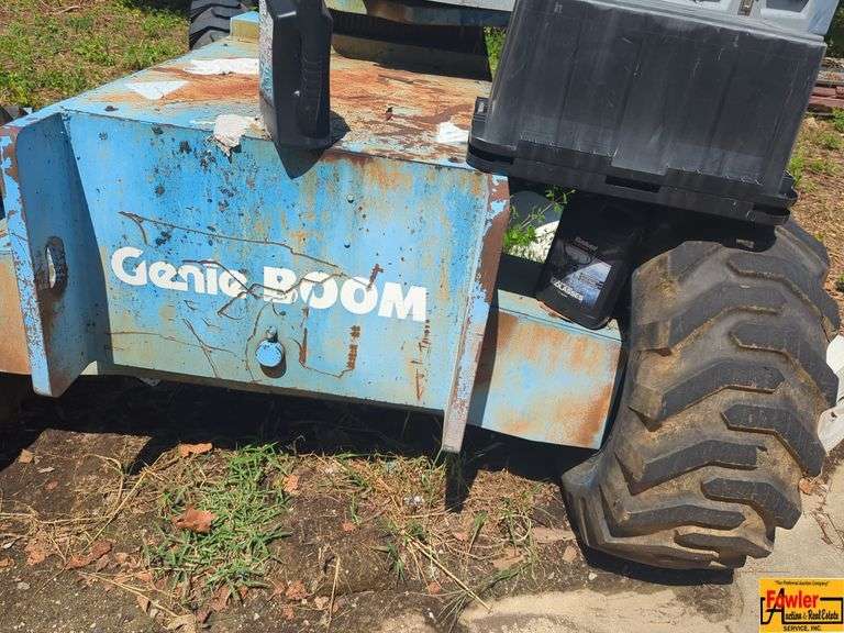 Genie S-65 4WD Boom Lift image