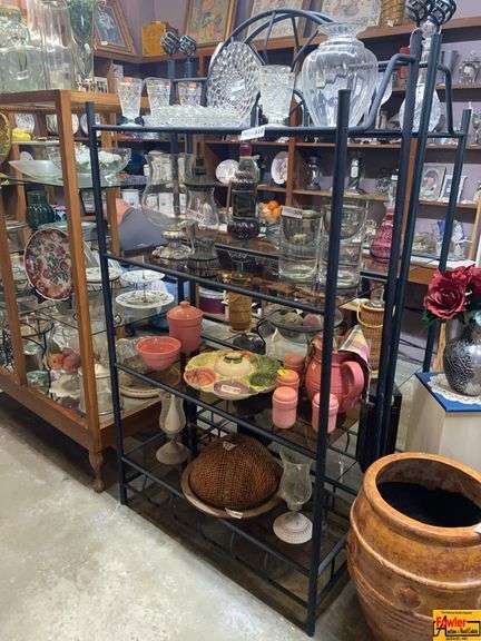 Shelf (Contents Not Included) image