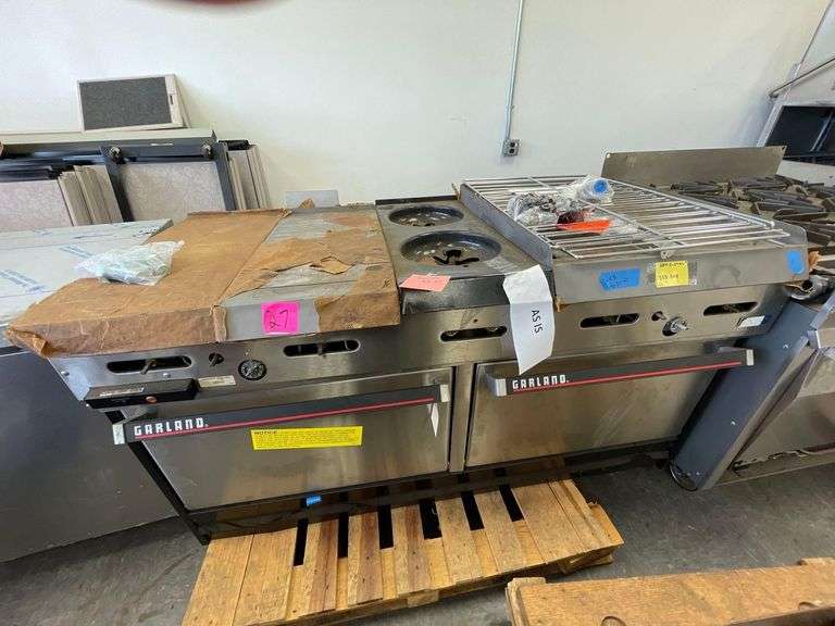 Garland Two Burner Range With Divided Gas Powered Griddles - 5ft x 28in x 34in