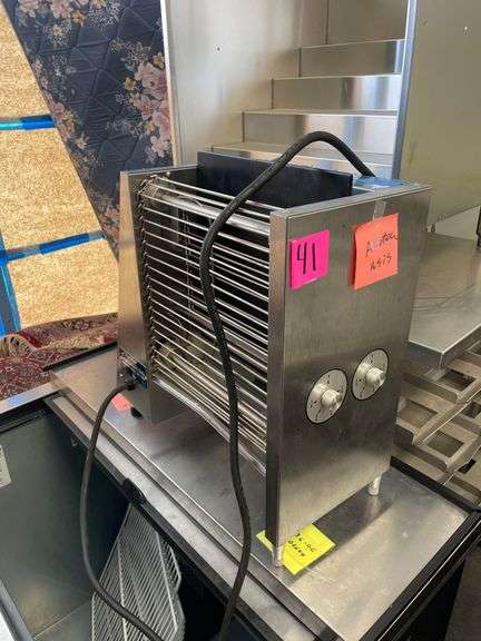 Roundup - Control Knob Professional Toaster - Model No. VCT700 - 1PH