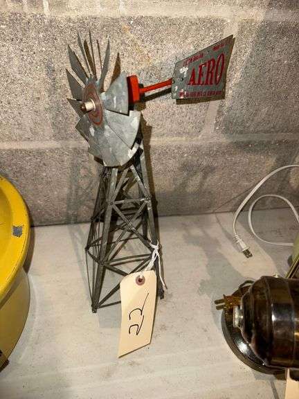 Dillon Bearing Mini Windmill 16in. H.