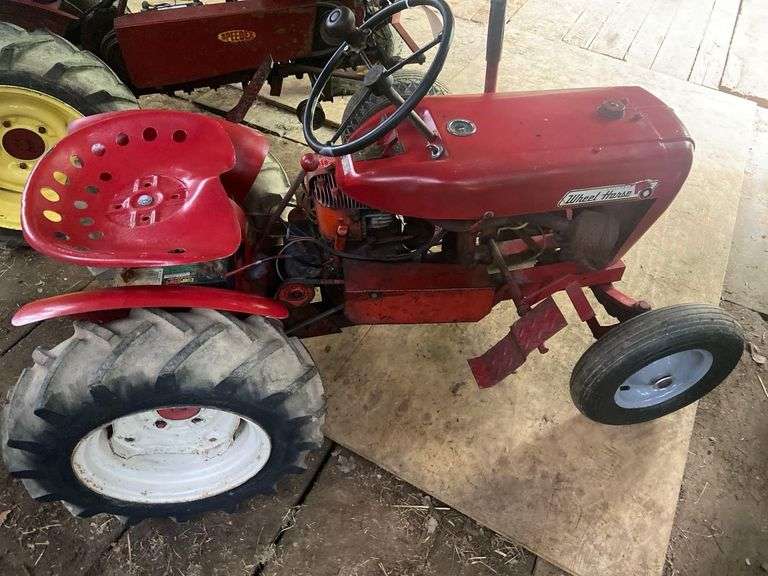 Wheel-Horse Lawn Tractor, non-Working 4 Cycle, 5 Feet Long 29 Inches Wide 34 Inches Tall