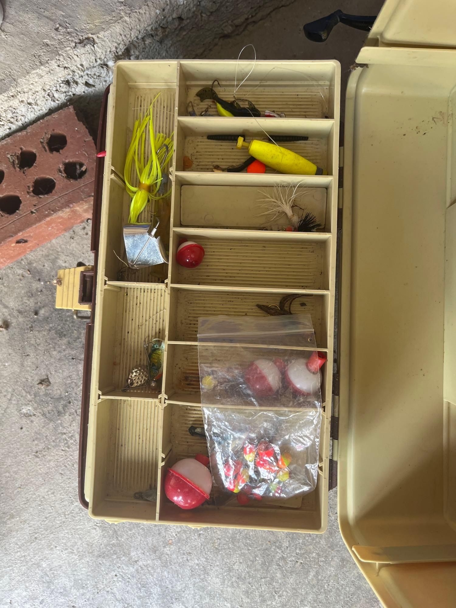 Lot image 2