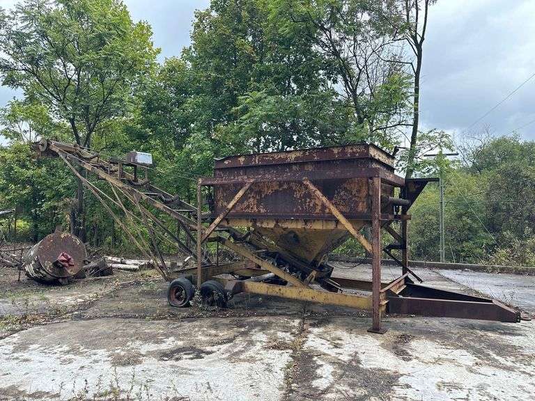Stephens 8 Yard Mfg. Portable Batch Plant (Serial No. 2431) - Cardinal Suspension Hopper Scale - Model SH-5 - Serial No. 37699-3 - 37,500lb Capacity - Includes Hopper, Supports, Water Meter