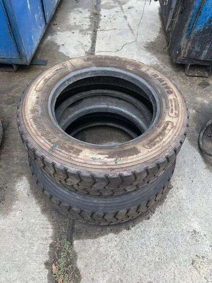2 Roadmaster RM190 225/70/19.5 Truck Tires