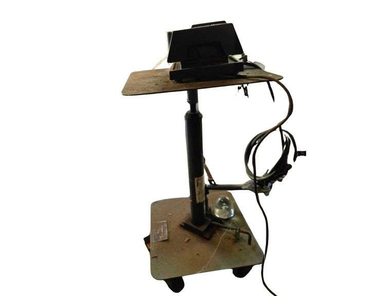 AC-DELCO Home and Garage Air Compressor On a Stand image