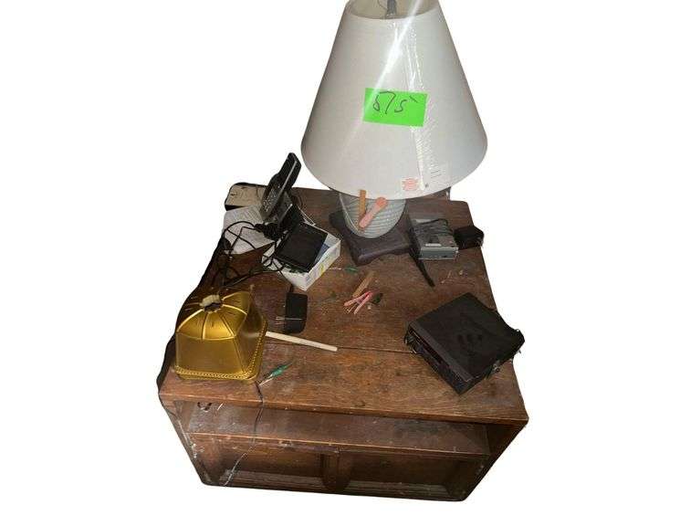 Bearcat Analog Scanner - Garmin GPS - Table Lamp image