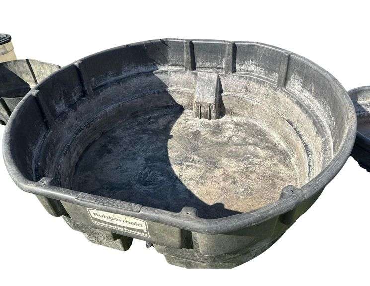 Rubbermaid 300 Gallon Tub and Smaller Rubbermaid Tub image