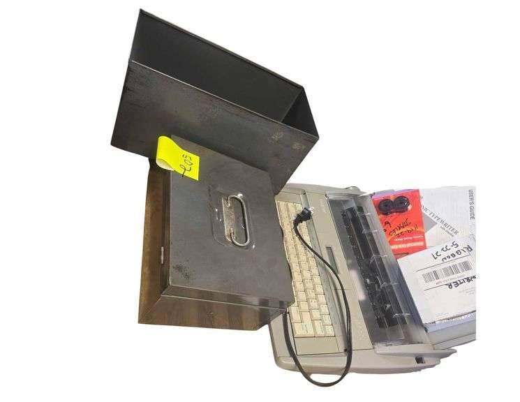 Brothers SX-4000 Typewriter- Lockbox No Key But Unlocked image
