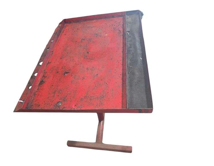 Rolling Parts Table 34x30x21" image