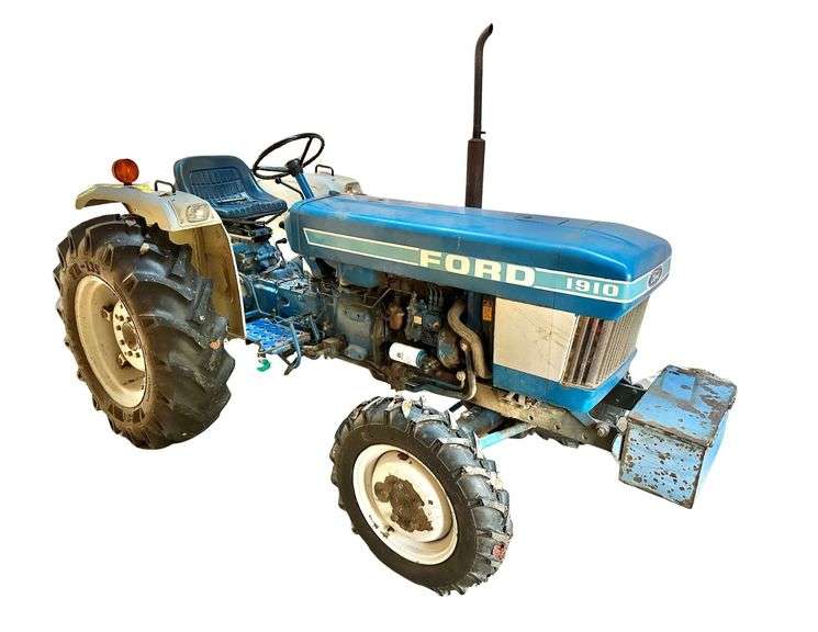 Ford 1910 Diesel Farm Tractor - 599 Hours - Model AP313A - Product ID No. UP05403 - Unit 5C19B - Engine No. T853A-15807 - 4WD - Needs New Alternator - RESERVED FOR LOADOUT - MUST BE REMOVED ANOTHER DATE image