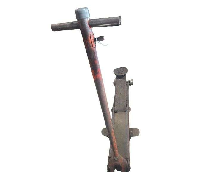 Hydraulic Floor Jack image
