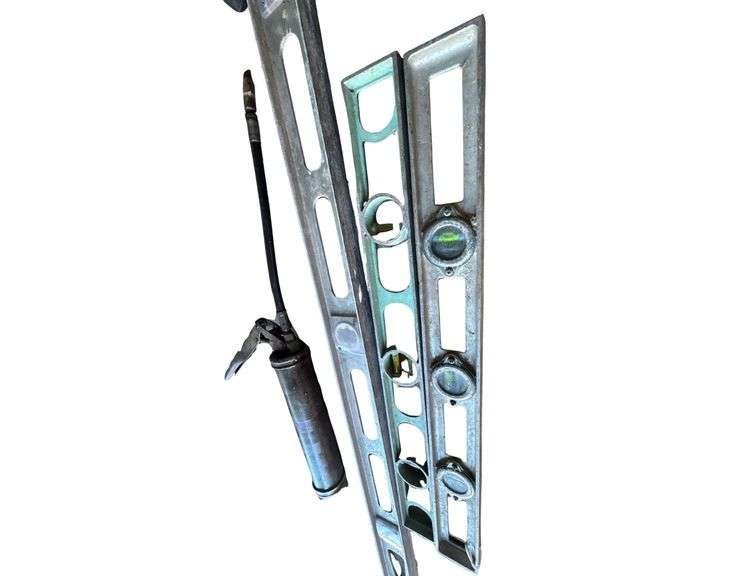 3 Levels and Grease Gun image