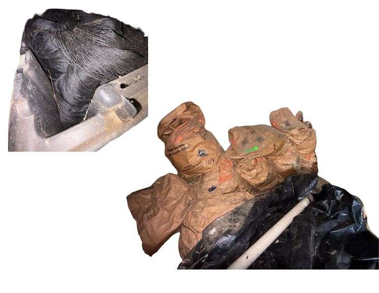 Bags of Wool - Tarp - Netting image