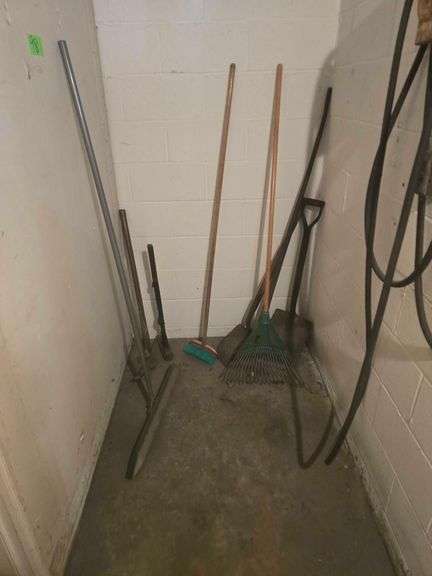 Various Yard Tools image
