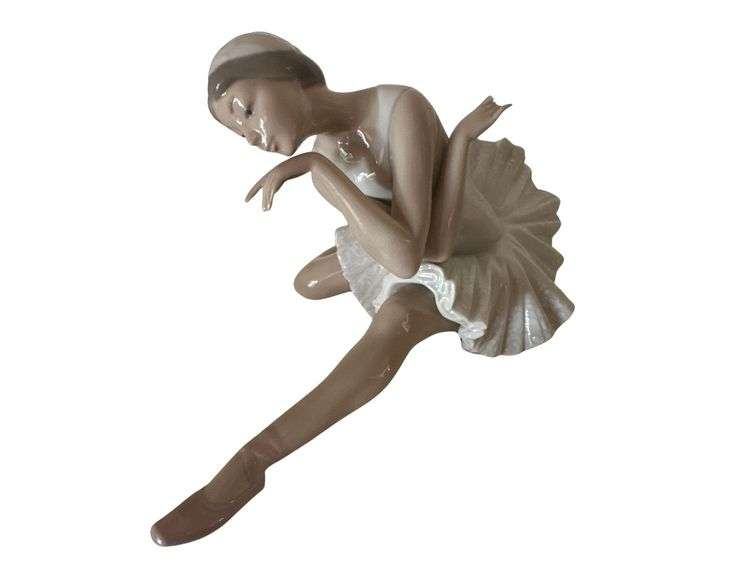 Death of the Swan LLadro Statue #4855 Glazed Ballerina Dancer Figurine 1973 image