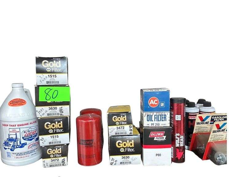 Contents On Shelves- Oil Filters - Oil - Grease image