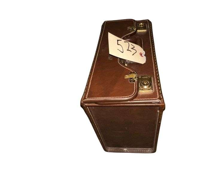 Vintage Leather Brifecase 16 in. L. image