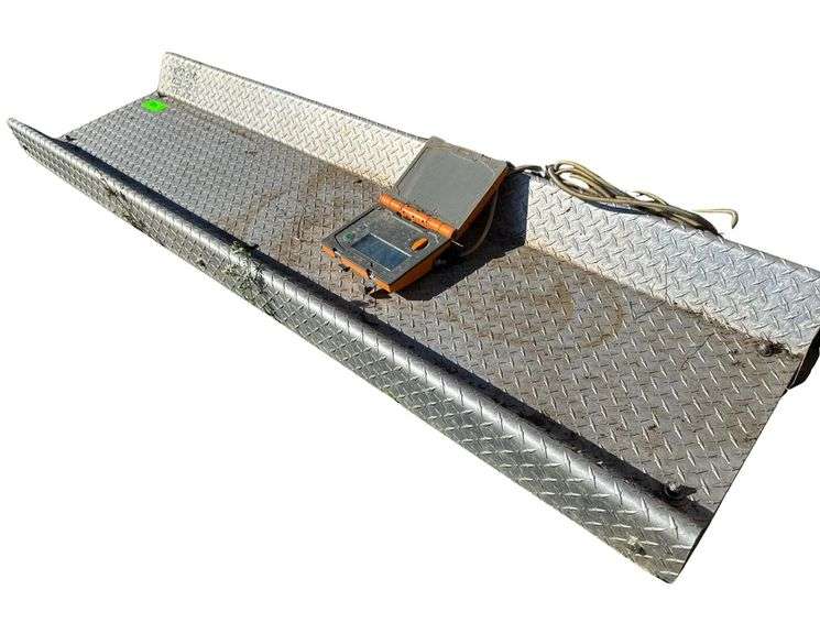 Gallagher Livestock Weigh Scale - With Digital Readout image