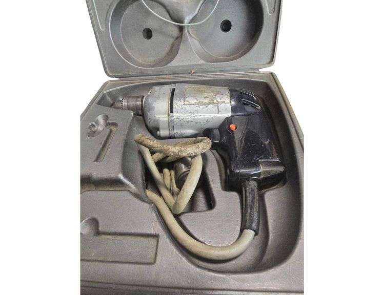 Black & Decker 3/8 Drill Kit image