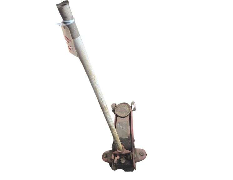 Floor Jack image