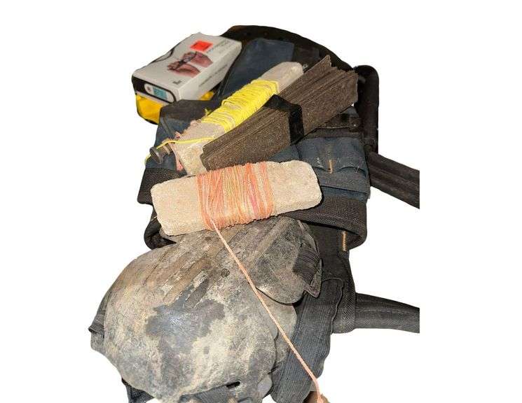 Husky Tool Bag - Knee Pads - String- Digital Hanging Scale image