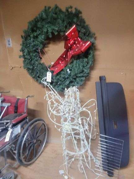 30" Wreath - 3' Angel Decoration image