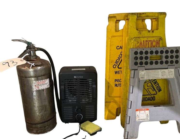 4 Wet Floor Signs Portable Electric Heater image