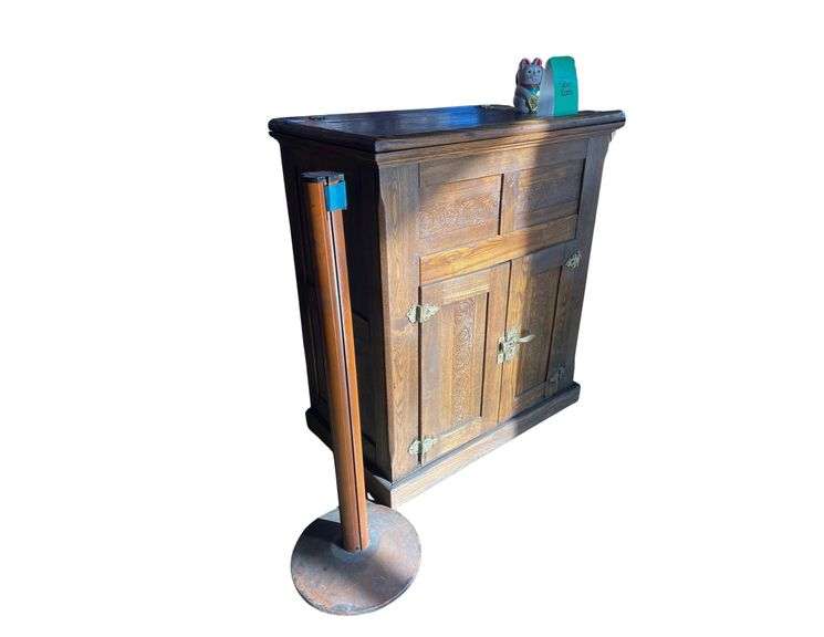 Wooden Greeters Station 36x21x42 Inches image