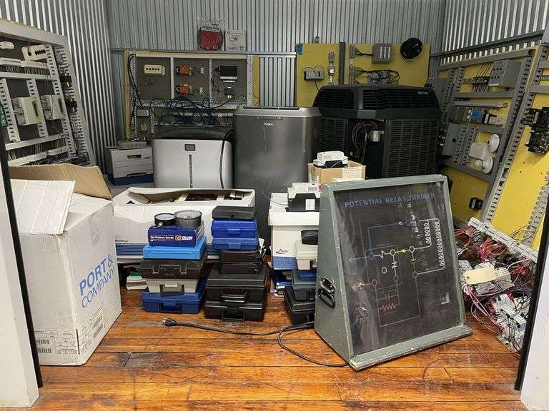 HVAC Storage Unit - SEE PHOTOS & DESCRIPTION!!! - Located at 2839 Liberty Ave. Pittsburgh, PA 15222 - $220 Refundable Cleanout Fee Charged Beforehand image