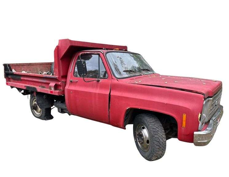 1980 Chevrolet C30 350 Square Body 1 Ton Dump Truck - VIN: CCL338V137532 - 4 Speed Manual Transmission - 5.7L, V8 image