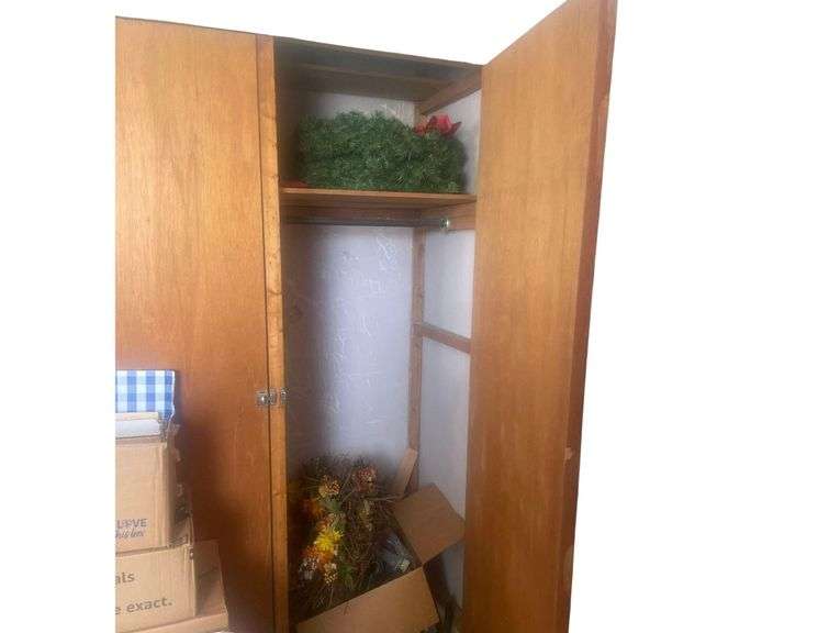 Contents of Cabinet Xmas Wreaths And Spring Wreaths image