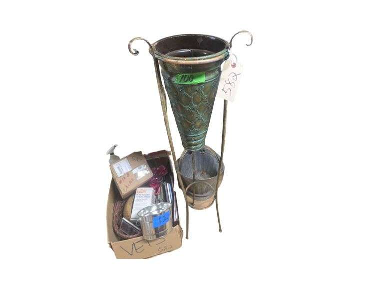 Vases- Buckets - Baskets- various Cds image