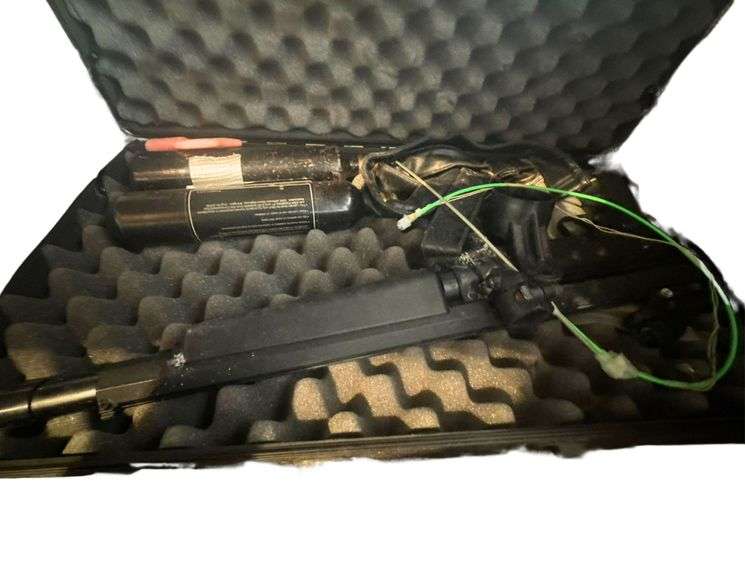 Tippman 98 Custom Paintball Gun Outfit image