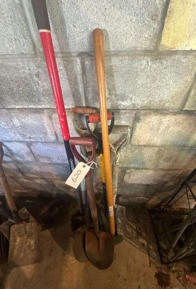 Spades - Flat Shovels - Hoe image