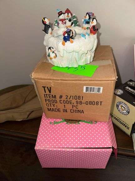 Porcelain Doll - Music Box image