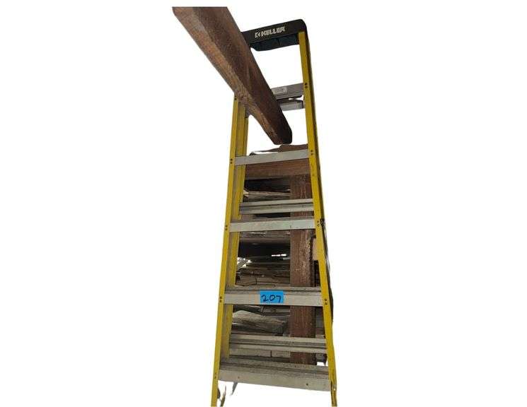 Keller 8ft. Aluminum Fiberglass Ladder image