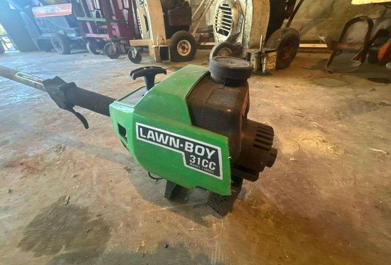 Lawn Boy Weed Eater - 31cc image