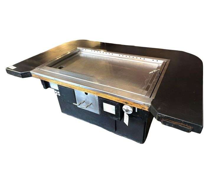 Commercial Smokeless Hibachi Flat Top Griddle - (55" x 32" Griddle Only) (86" x 55" x 42" w/ Table) - Built In Ansul System - Loren Cook Co. CPV Centrifugal Vent Unit w/ Backward Inclined Aluminum Wheel (Model 1200PV) image