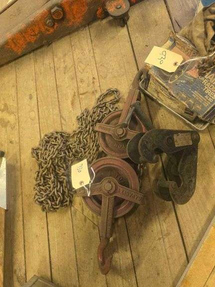 Various Cains and Pullies image