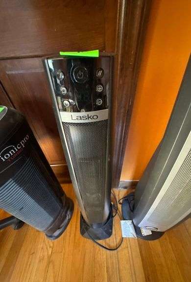 Upright Oscillating Heater image