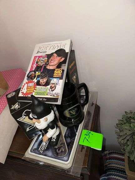 Penguins Items image