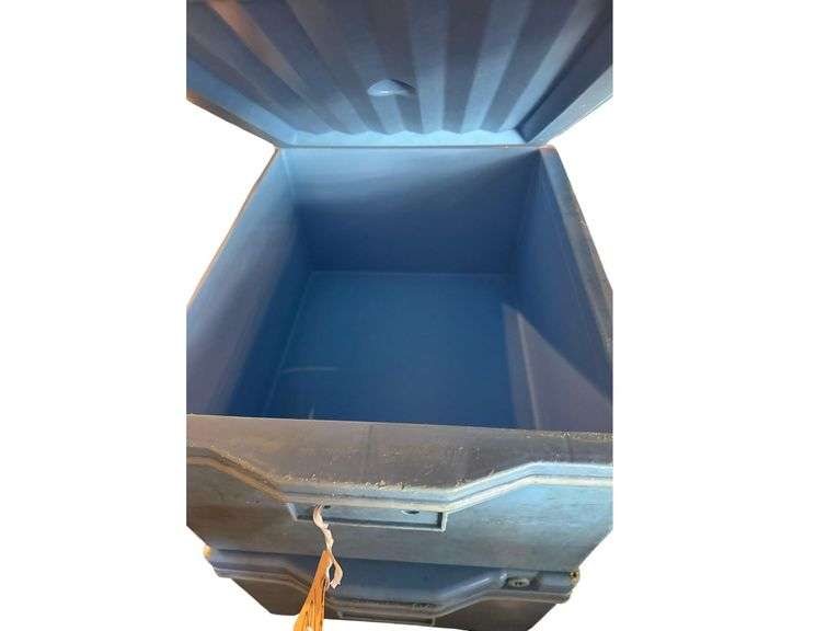 2 Food Storage Cooler Boxes image