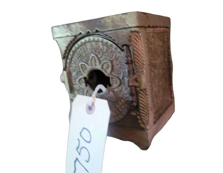 Vintage Safe 4" image