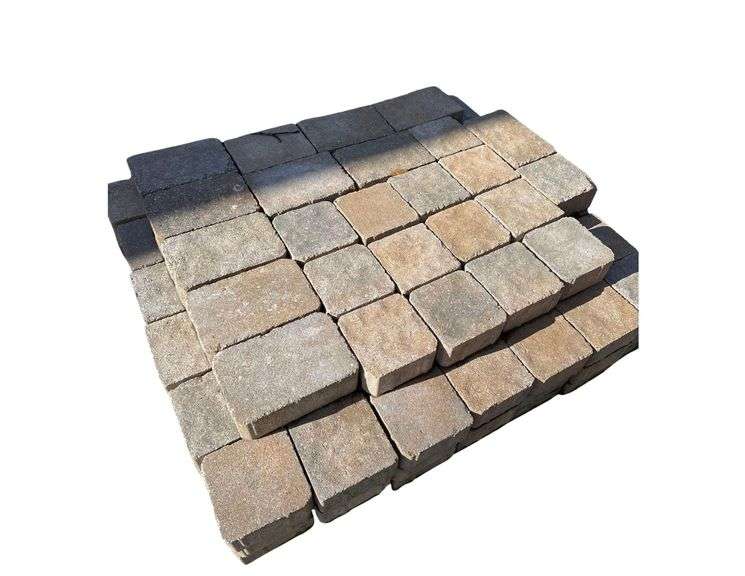 5 Pallets of Various Pavers & Core Sample Round Stone image