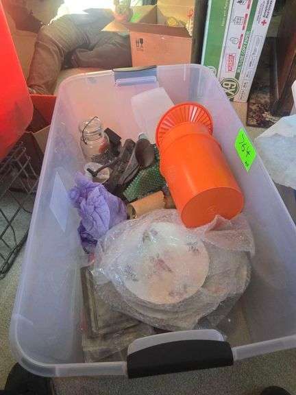 Various Vintage and Other Household Items image