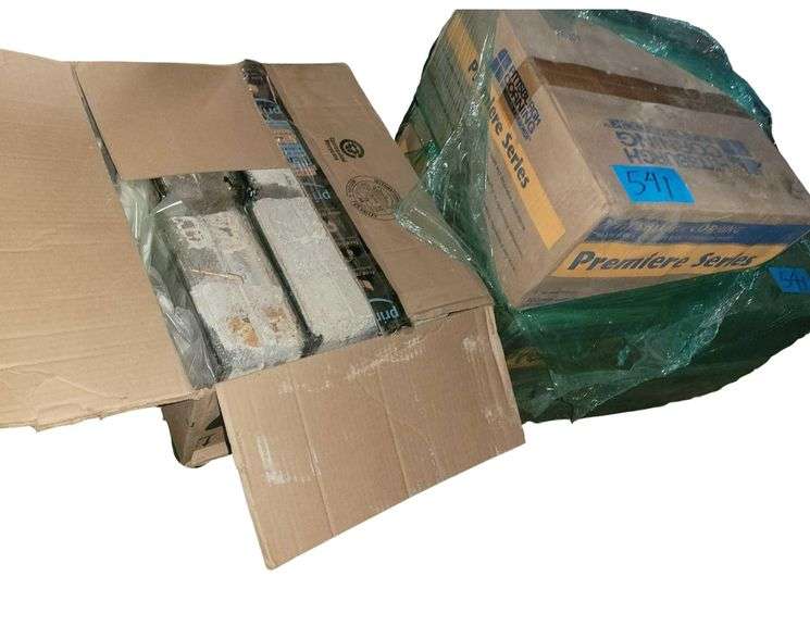 7 Cases of 6/7' Glass Blocks image